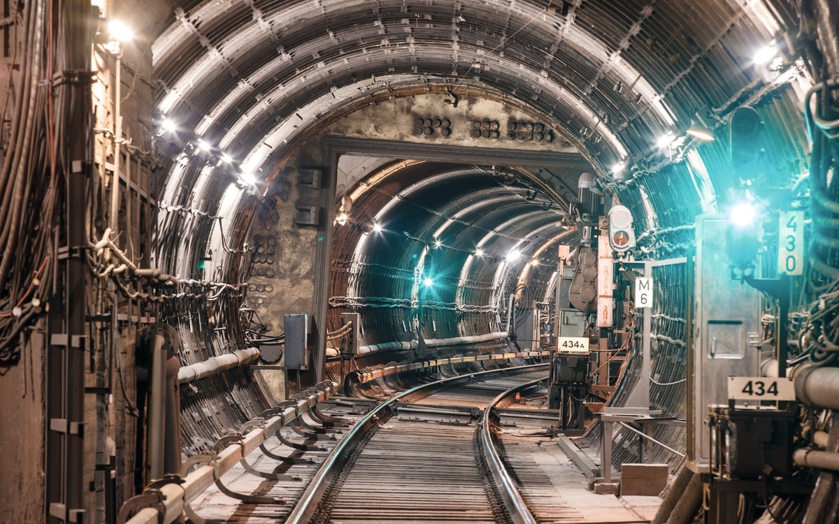 столы в метро